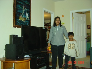 Now Aakash convinced that mom can hold me
